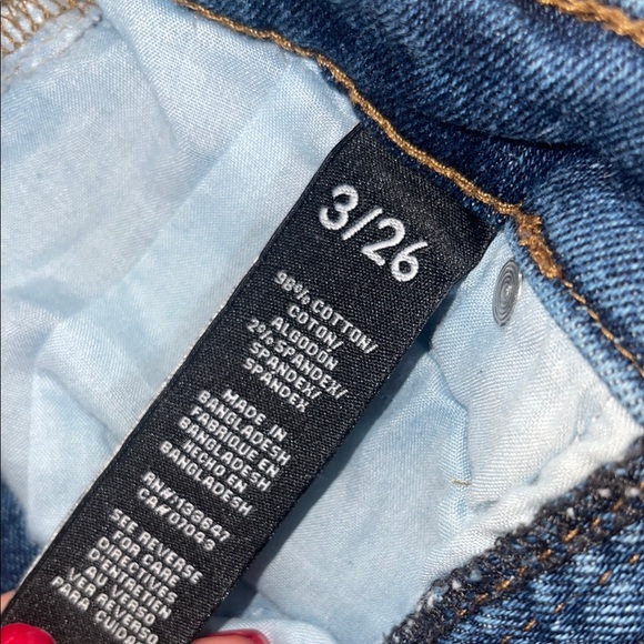 Kendall & Kylie Blue Jean Shorts with High Waist and Distressing - Picture 4 of 7